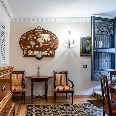 Regal House Roma Capucci 6 Hotel Bagian luar foto