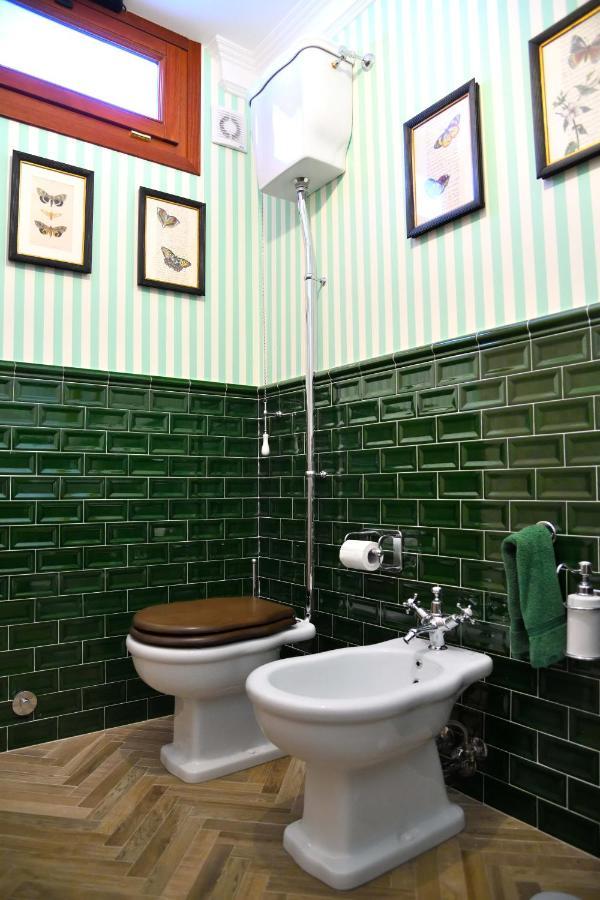 Regal House Roma Capucci 6 Hotel Bagian luar foto