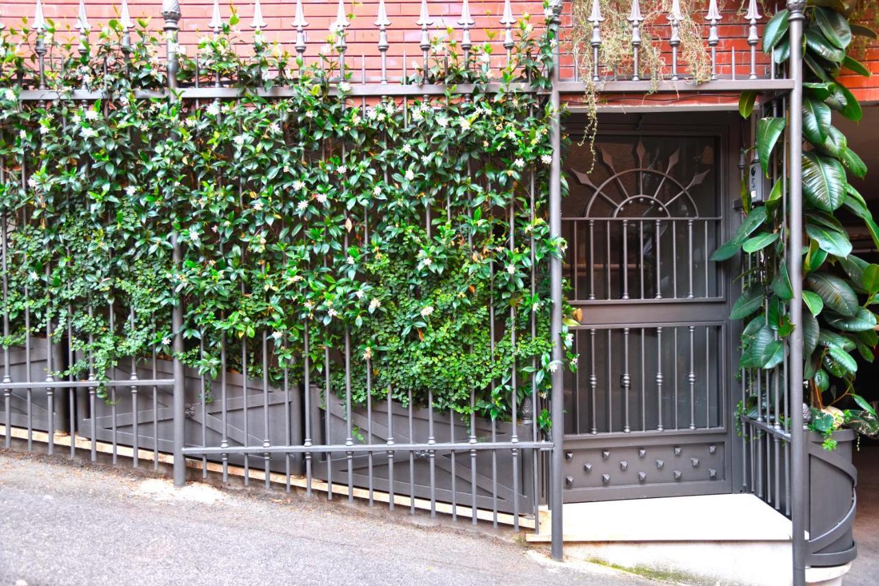 Regal House Roma Capucci 6 Hotel Bagian luar foto
