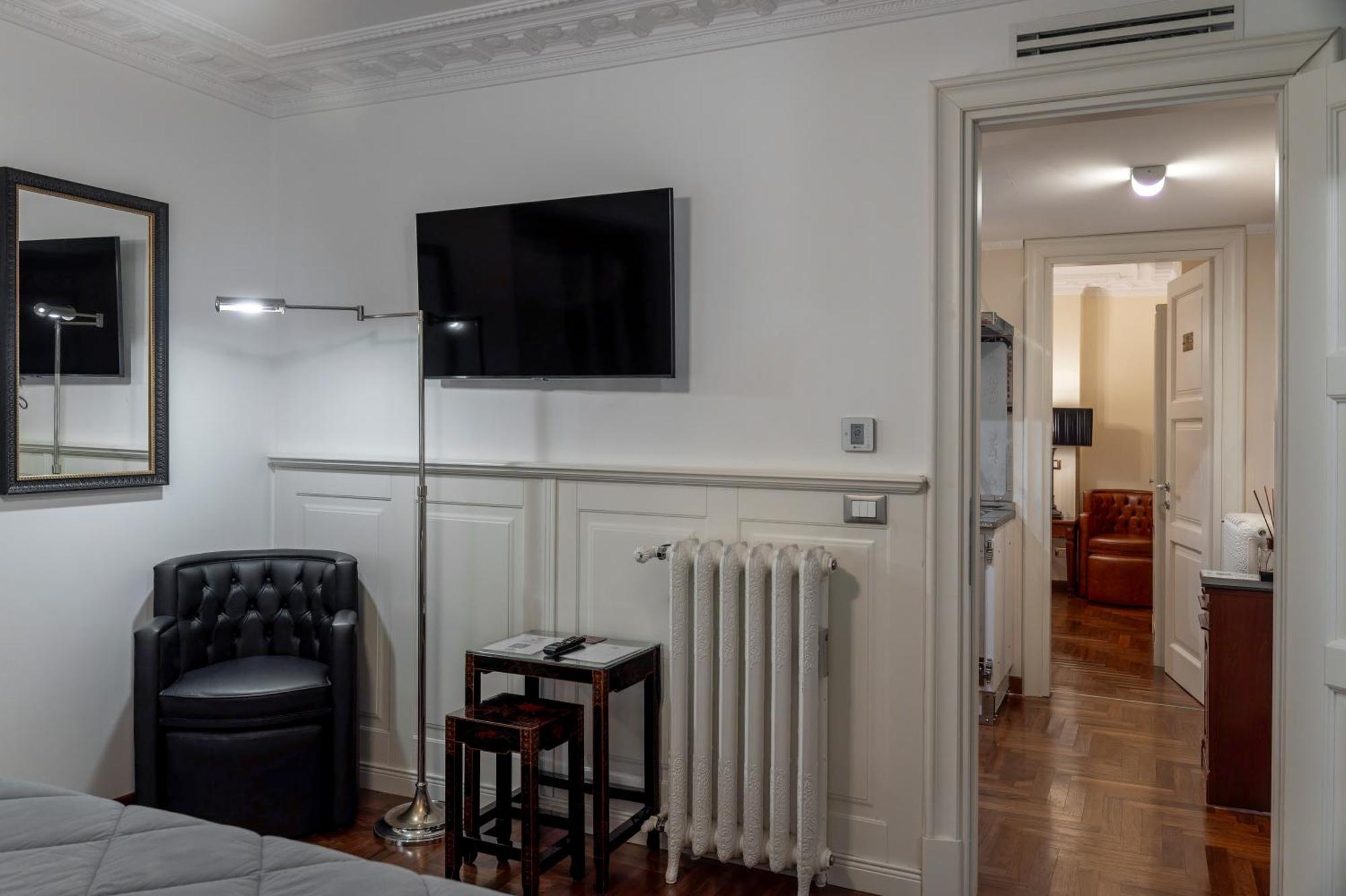 Regal House Roma Capucci 6 Hotel Bagian luar foto
