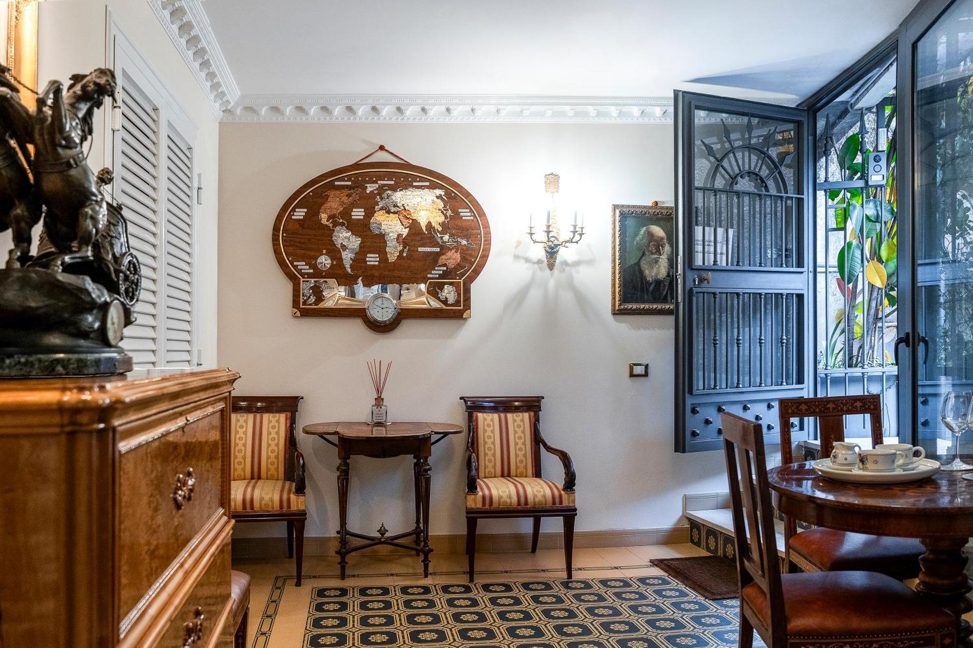 Regal House Roma Capucci 6 Hotel Bagian luar foto
