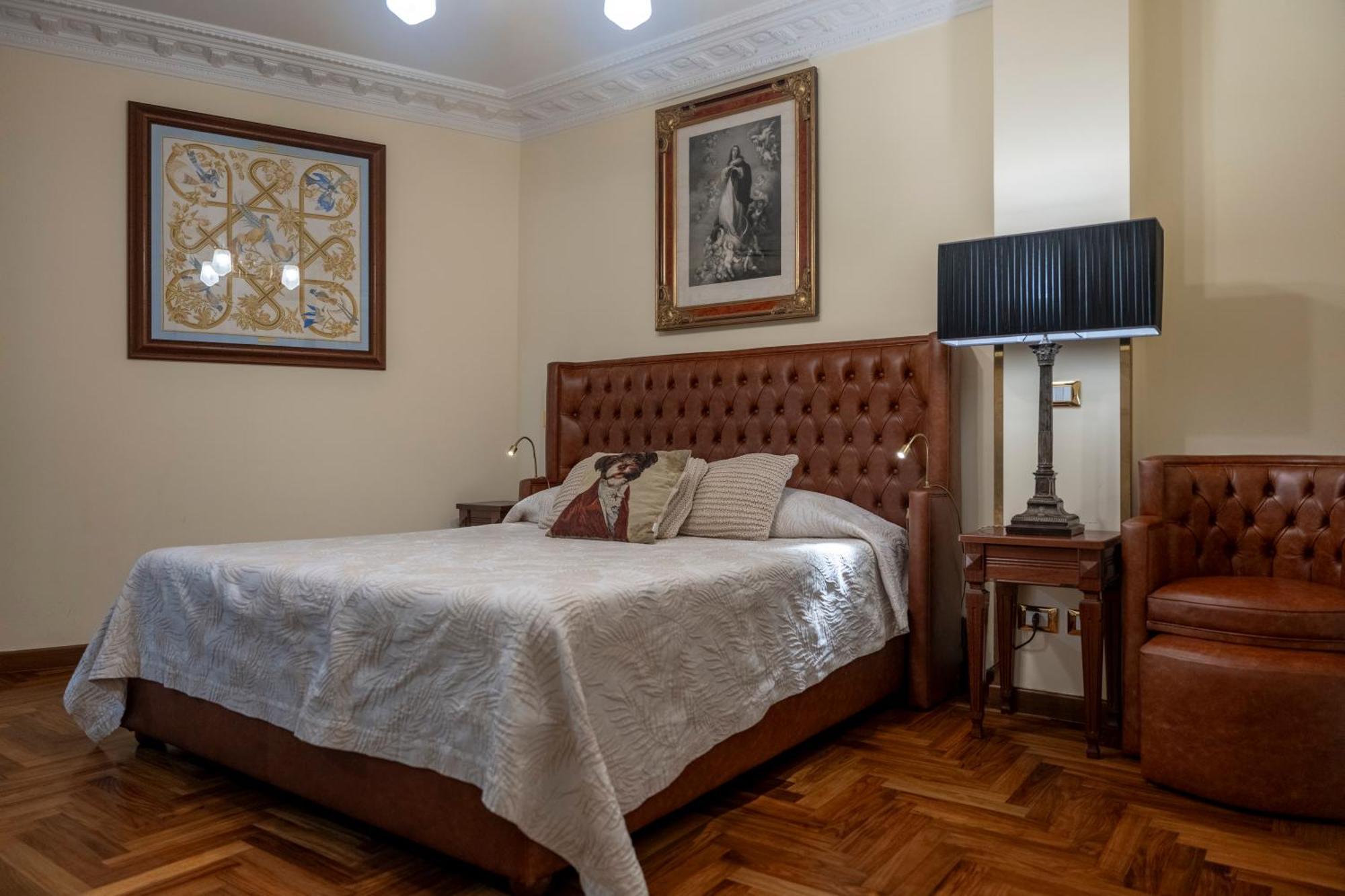 Regal House Roma Capucci 6 Hotel Bagian luar foto